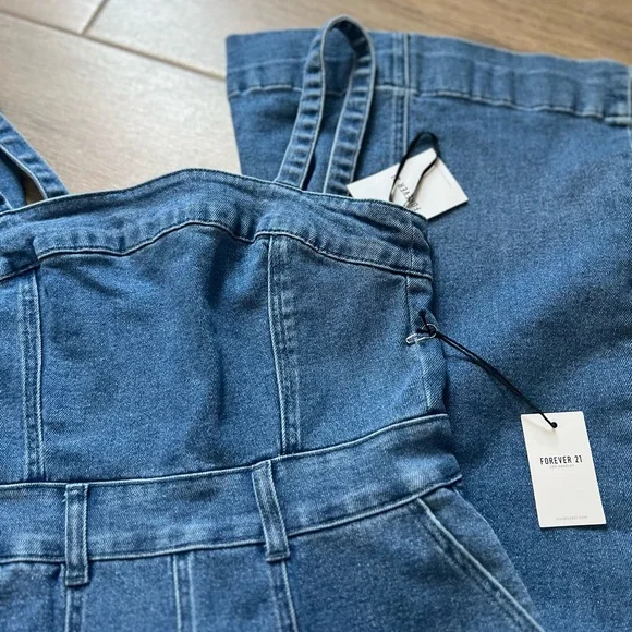 Forever 21 Denim Jumpsuit NWT - Picture 2 of 3